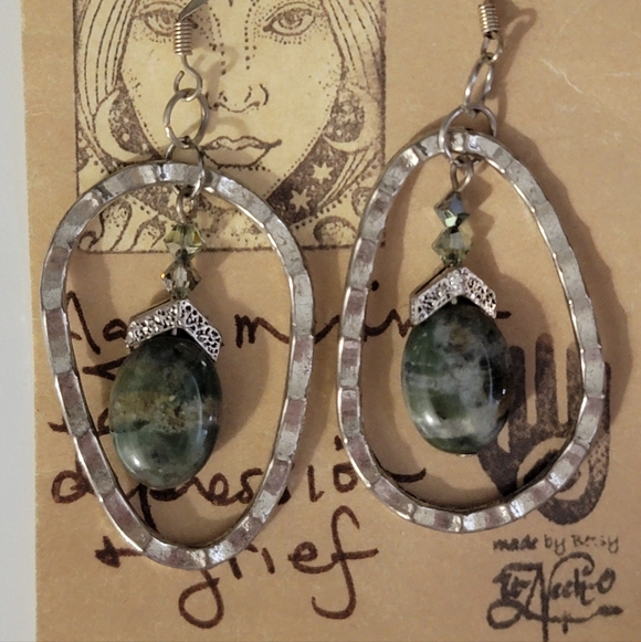 No Label Jewelry - Aquamarine Gemstone Earrings